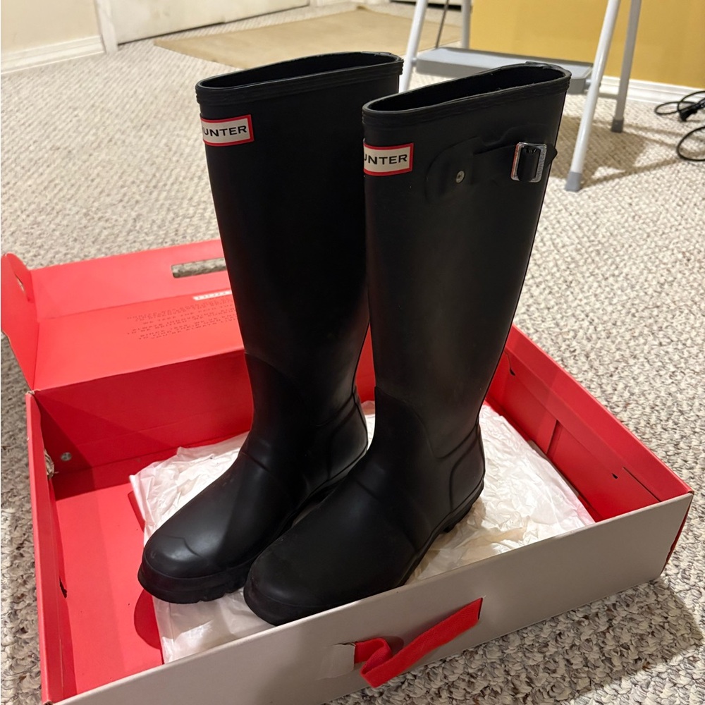 Hunter Classic Black Rain Boots